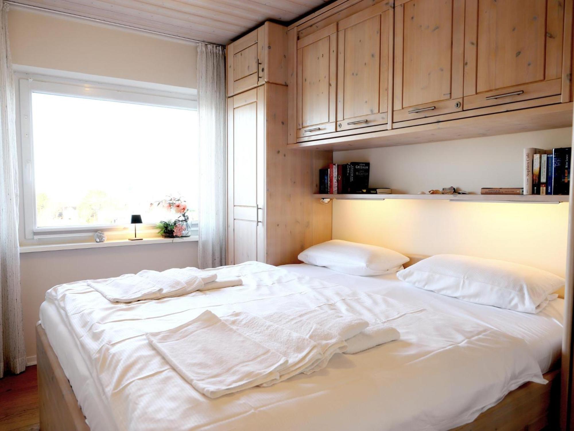 Apartment Schönes Neues Hochwertig Renoviertes 2-zimmer In Der 4. Etage.