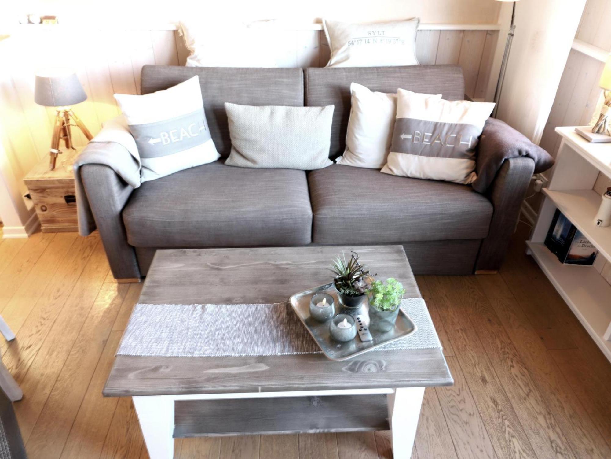 Apartment Schönes Neues Hochwertig Renoviertes 2-zimmer In Der 4. Etage. Westerland